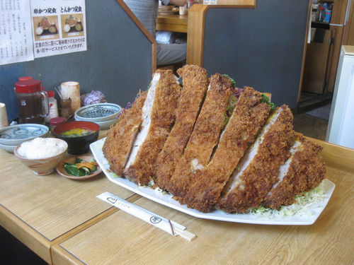 このファイナルジャンボかつ定食にいくら出せる？