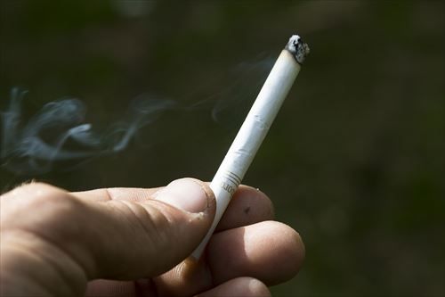 cigarette-3576072_1280_R