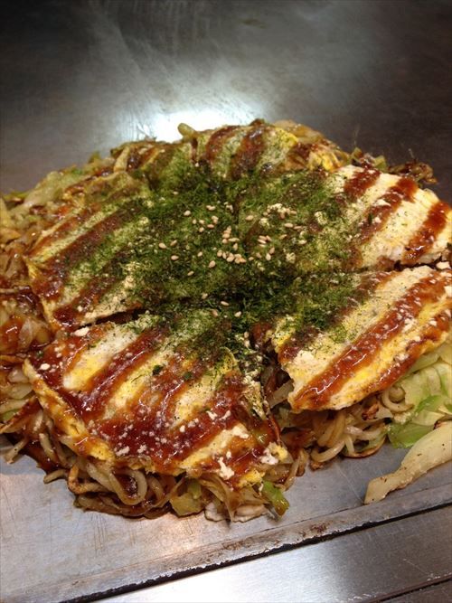 ワイ猛将、お好み焼きを広島風に一本化する事を決定