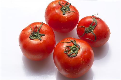 tomato-1720832_1280_R