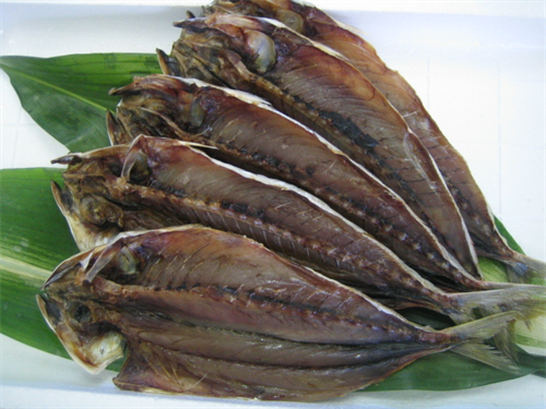 【くさっ・・！】伊豆大島でくさや作りが最盛期 	