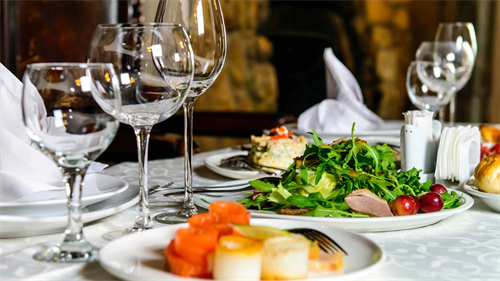 好きな子とご飯行くんやけどオススメ教えてや