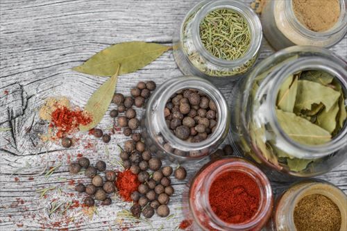 spices-in-jars-1515273284tlc_R