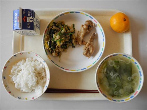 Jinego_Elementary_School_school_lunch_R
