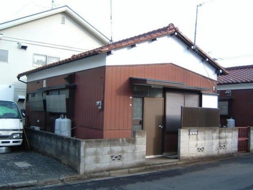 こういう家って全国各地に散見するけどどういう層の人が住んでるんだろ