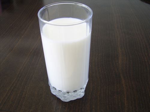 glass-of-milk_R