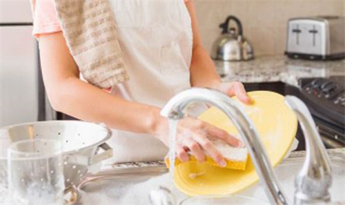 一番苦痛な家事って　食器洗いだよな 	