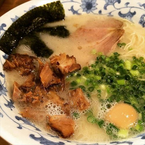 福岡のラーメン屋に行ったんだけど「バリカタ」って硬さの種類があってワロタｗｗｗｗｗｗｗｗｗｗｗ