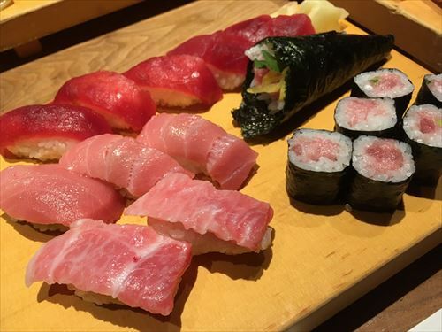 35698200351_c115d02115_z_R