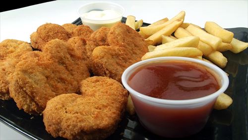 chicken-nuggets-246180_1280_R