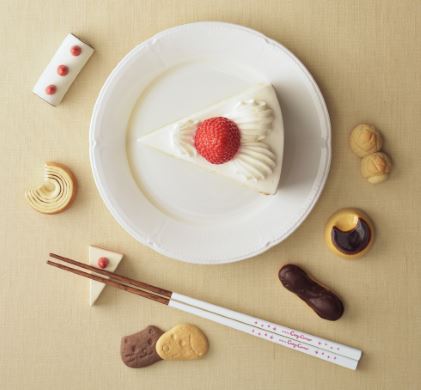 「ケーキをお箸で食べてみよう」 銀座コージーコーナーが呼びかけ 実は意外と食べやすい