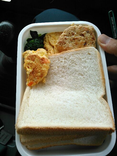 ご飯を炊き忘れた僕のお弁当がこちらｗｗｗｗｗｗ