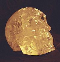 200px-Crystal_skull