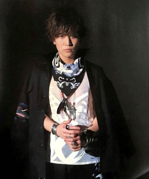 岩田剛典着用風　厚底サンダル　メンズ　レザー　　 Y-3 メゾンスペシャル 岩田剛典着用風 厚底サンダル メンズ レザー Y-3 メゾン