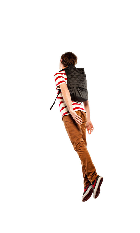 a0edc24893907be1843f8657d976e77e_large