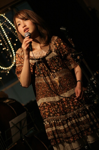 aki-37