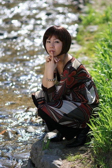 Emiko_in_the_park-11