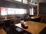 川茂 店内から