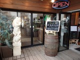 オープンビックカフェ 入口