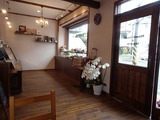 クグラパン 店内1
