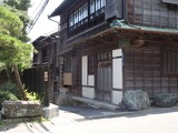 グッドメロウズ 路地入口