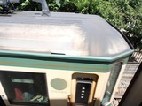 610 江ノ電が下に