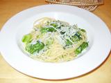 イルパッソ 緑の野菜とシラスのパスタ