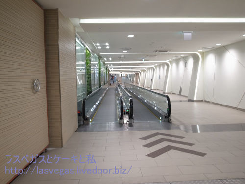 空港へ