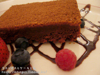 ダブルチョコレートケーキ
