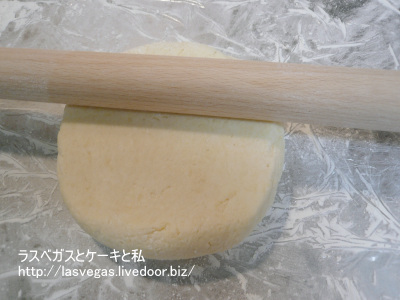 生地伸ばし