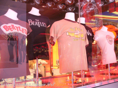 Tシャツ
