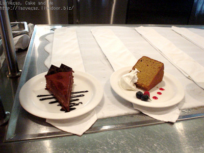 チョコケーキとシフォンケーキ