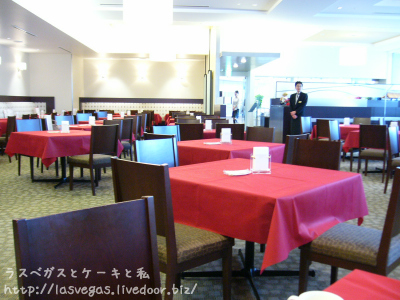 落ち着いた雰囲気の会場