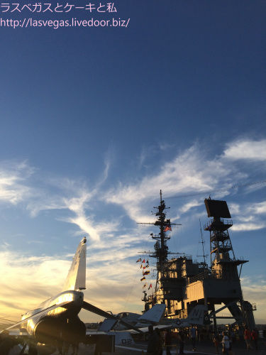 USSミッドウェーの夕焼け