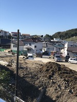 駅から見た山のその後