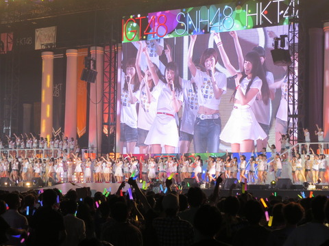 【AKB48】何故コンサートがつまらないのか?原因はセトリ?演出?煽り?