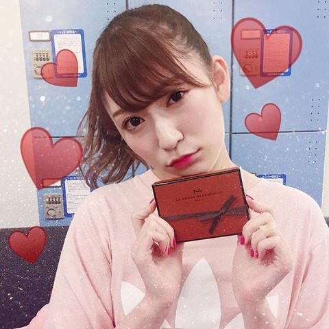 【NMB48】ヒカキンが1箱2700円の高級チョコをメンバー全員に差し入れ!!!