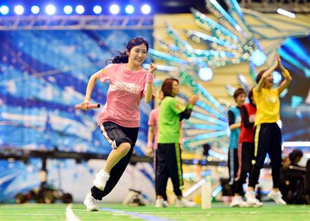 【画像】スマスマ運動会のまゆゆの走ってる姿が美しいと俺の中で話題に【AKB48・渡辺麻友】