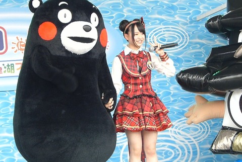 【悲報】劇場ロビーに設置した倉野尾成美の生誕メッセージカードが全部盗まれる!!!