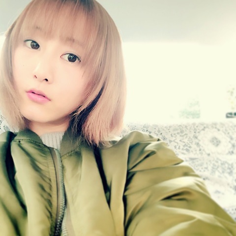 松井玲奈さん、金髪不評で髪色を変更も「大事なのは中身」