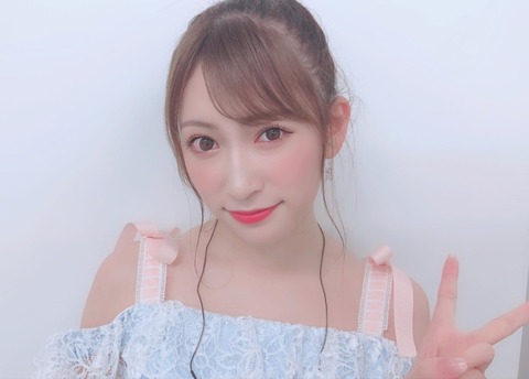 【朗報】NMB48吉田朱里がアパレルブランド設立!!!