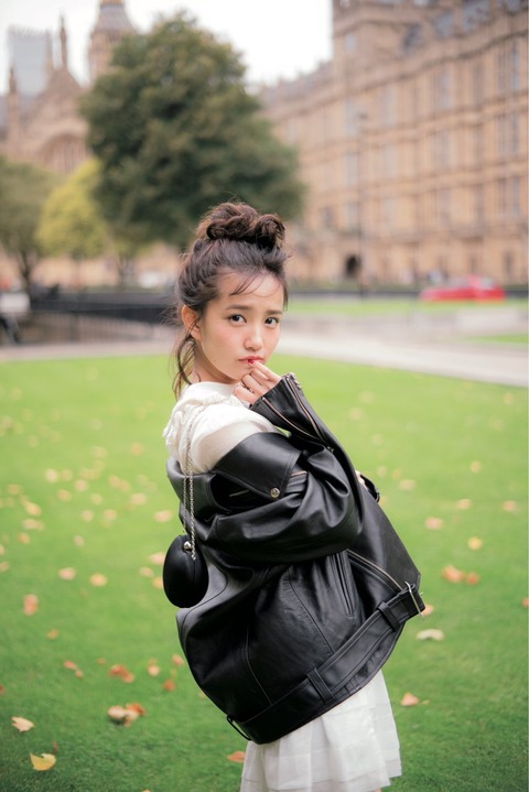 AKB48きっての美貌の持ち主にして、 「NEXTこじはる」の呼び声も高い加藤玲奈←???