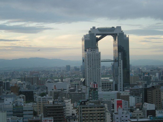 ホテルからみた梅田スカイビル