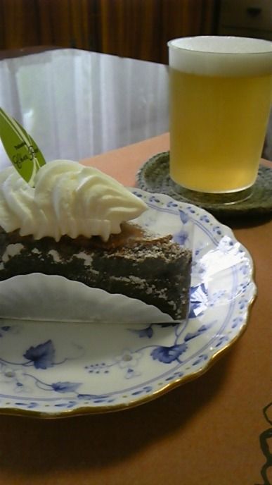 ケーキとビール?