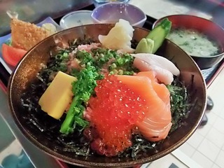 ネトラ丼