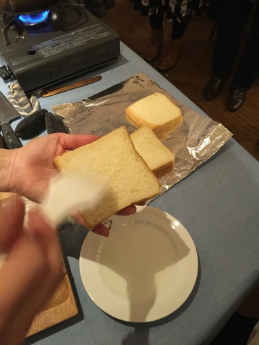 ホットサンド作成中