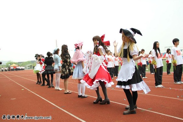 120418173648372c24d4e99a1c