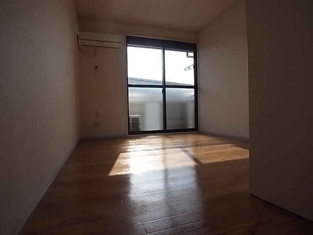 R0010077