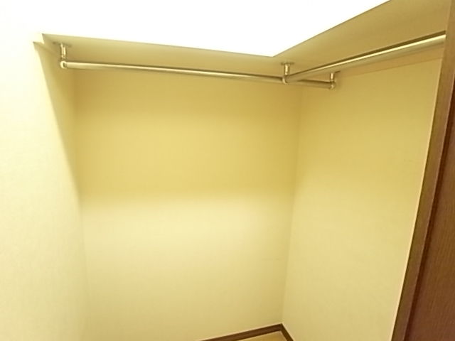 R0016014