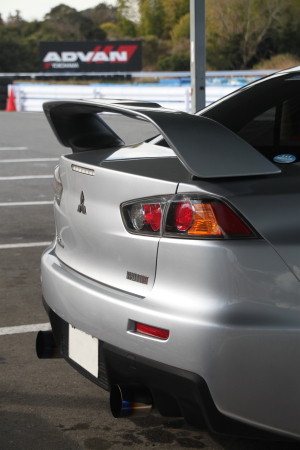 evo�ơ���